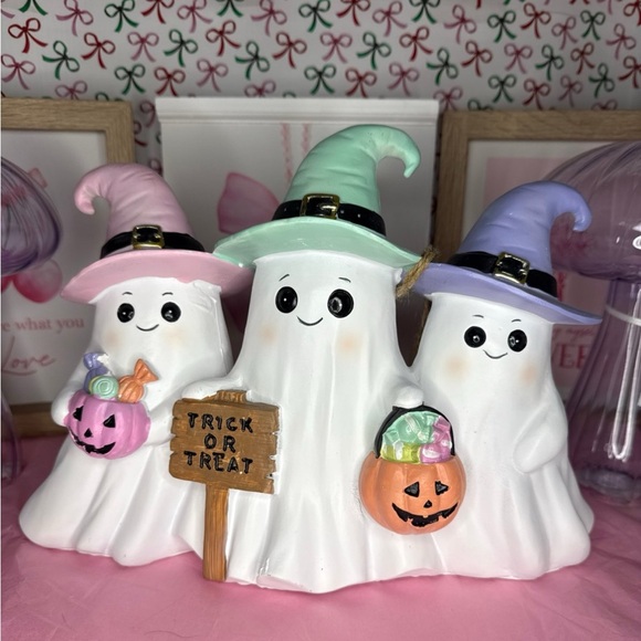 Other - Summerween Pastel Ghost Trick or Treat Trio Decor